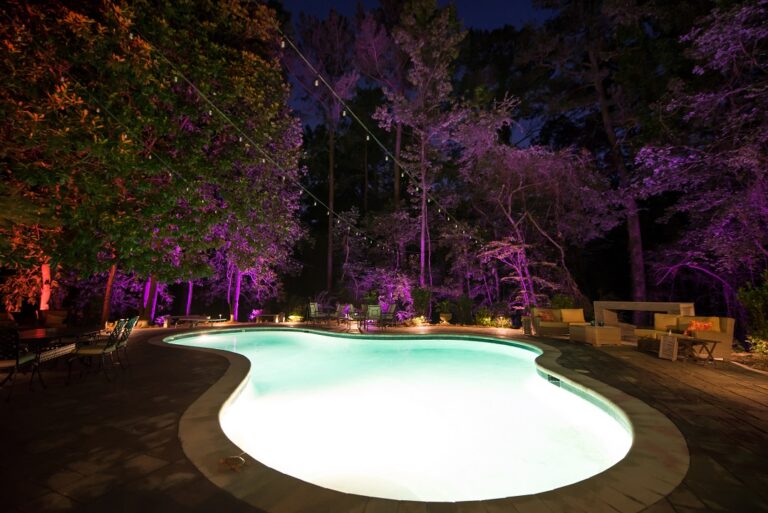 aqua-bright pool lighting